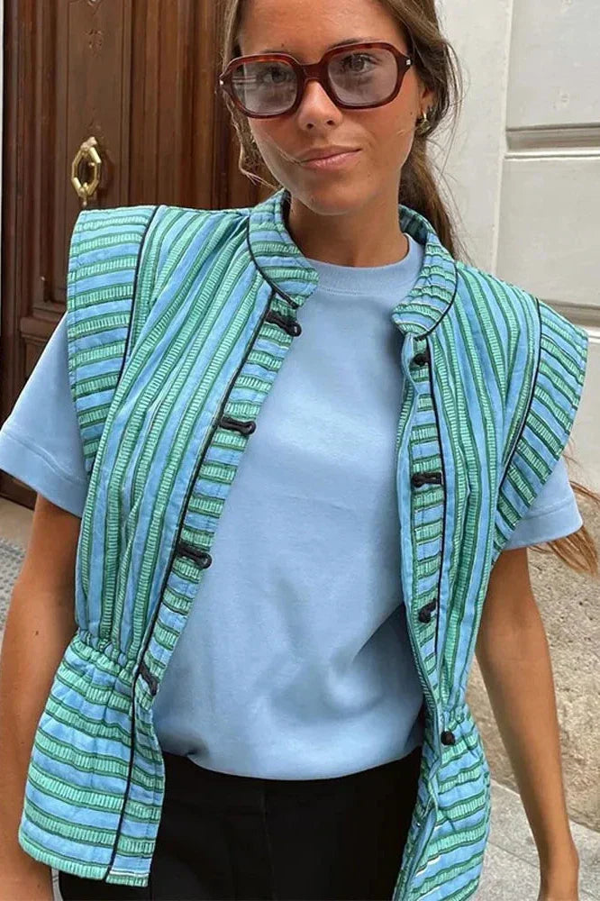 Elisabeth - Ärmlös randig topp med knappdetaljer