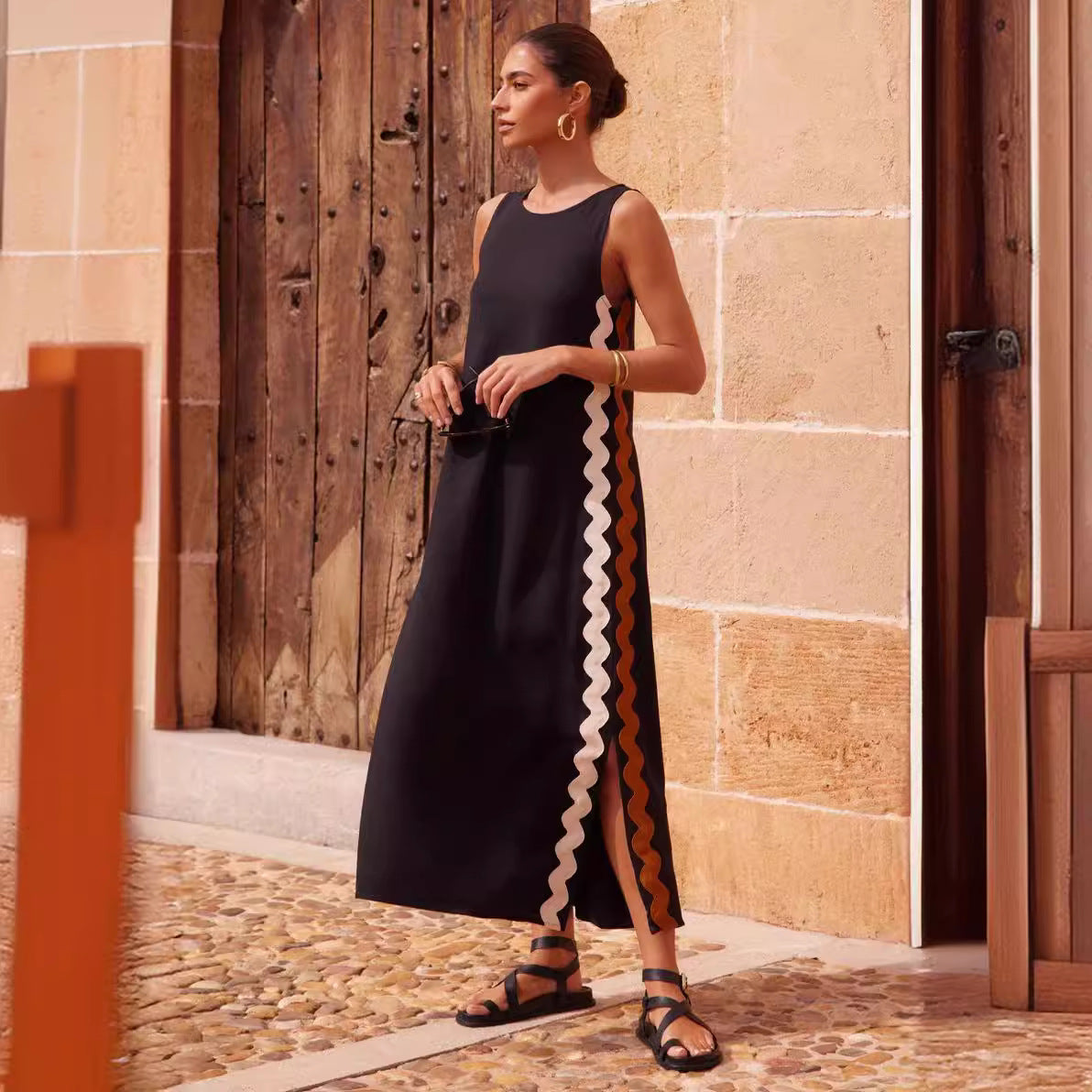 Filippa - Chic ärmlös midiklänning