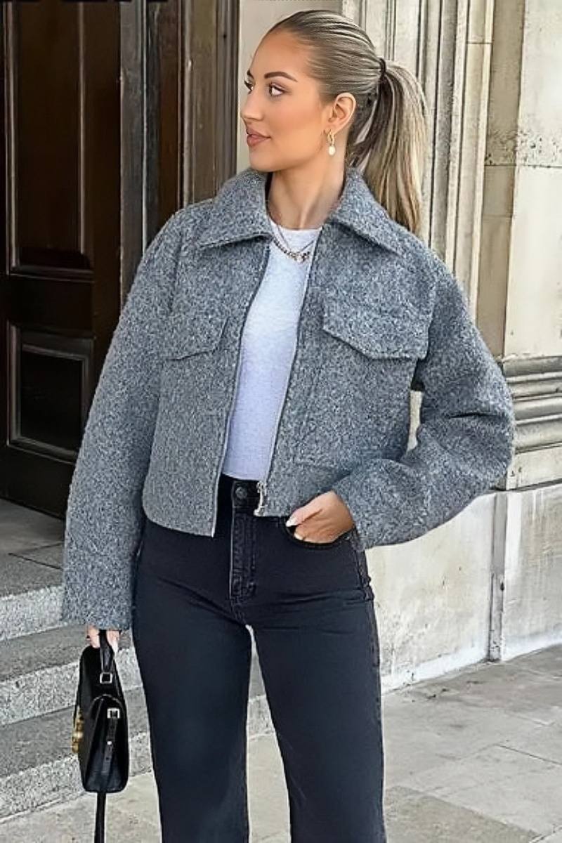 Therese - Oversized jacka med dragkedja och bröstfickor