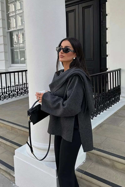 Lucie - Elegant lager-på-lager-kavaj med cape
