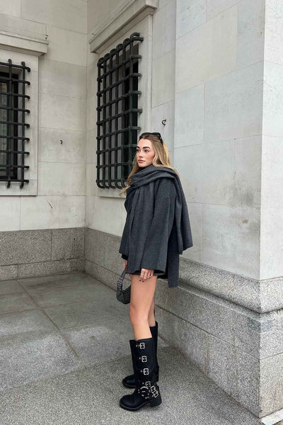 Lucie - Elegant lager-på-lager-kavaj med cape