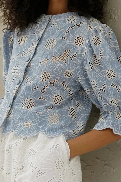 Celine - Broderad topp med blommigt mönster