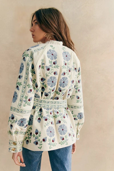Fiona - Kavaj med blommigt broderi och bälte
